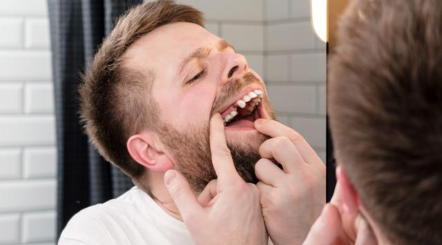 Come sostituire un dente mancante?