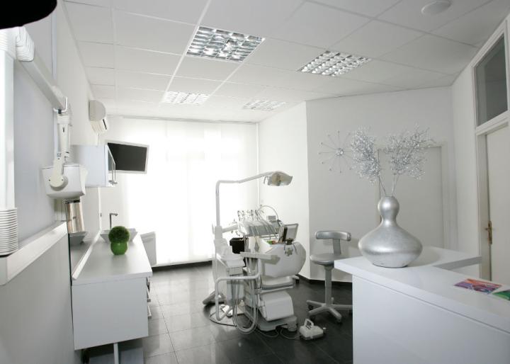 Daniela Dental 6