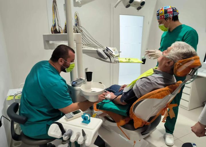 Centro implantologico Smile 9