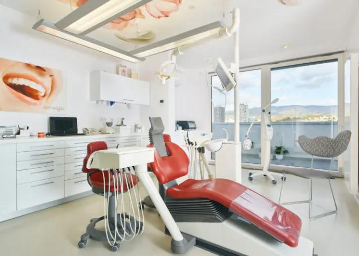 Policlinica dr.Zubović 6